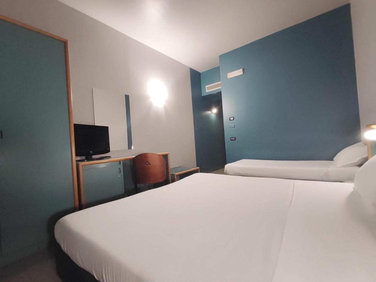 Stay Hotel Brunello Extérieur photo