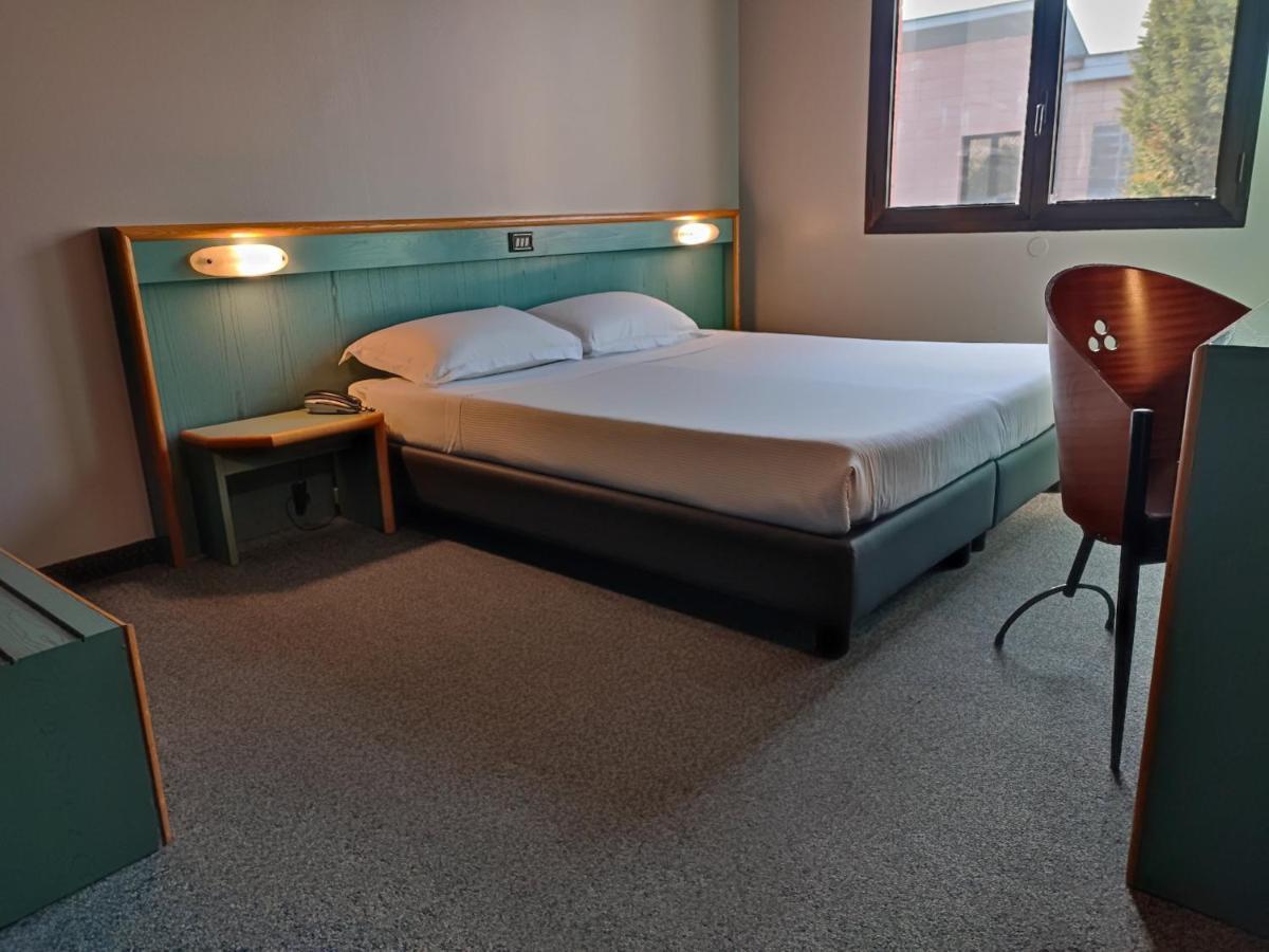 Stay Hotel Brunello Extérieur photo