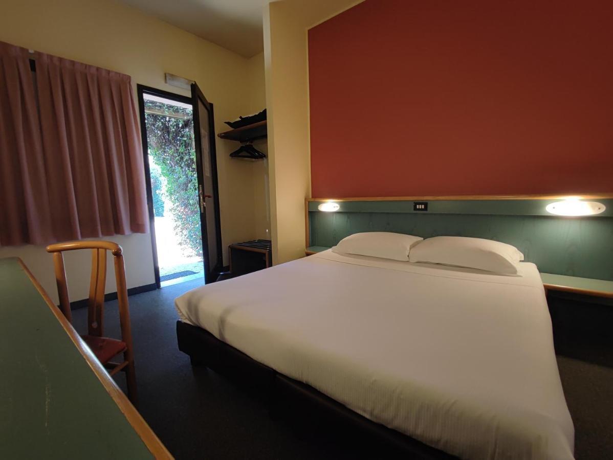 Stay Hotel Brunello Extérieur photo